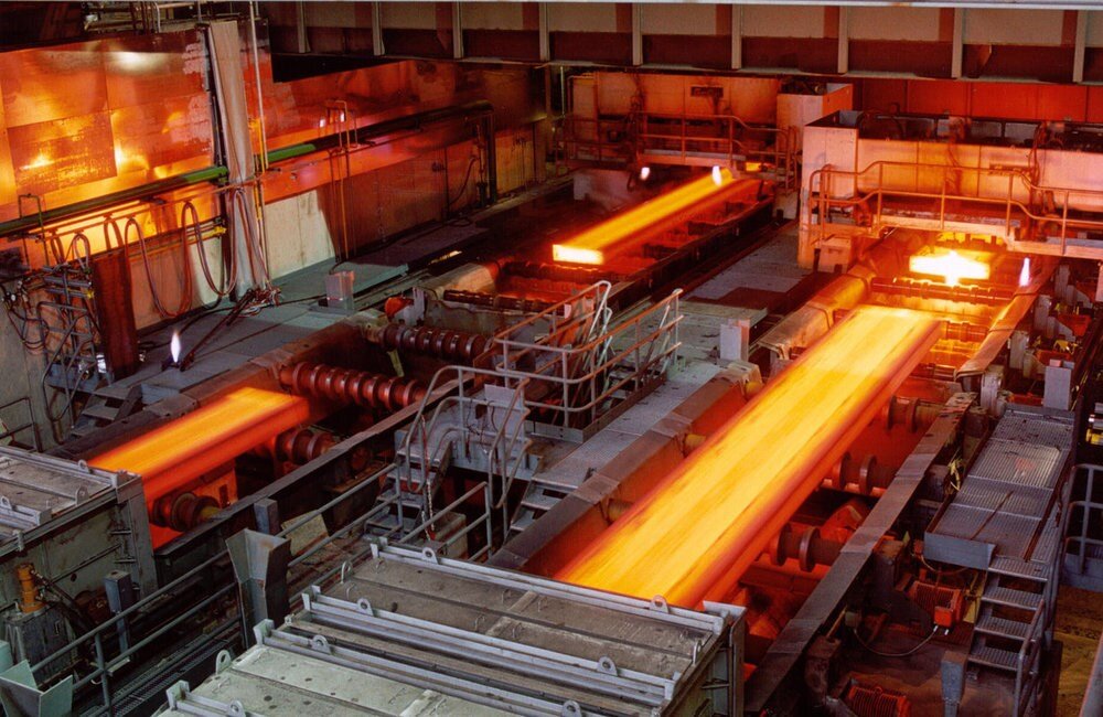 نیمی از محصولات ذوب آهن صادر می‌شود